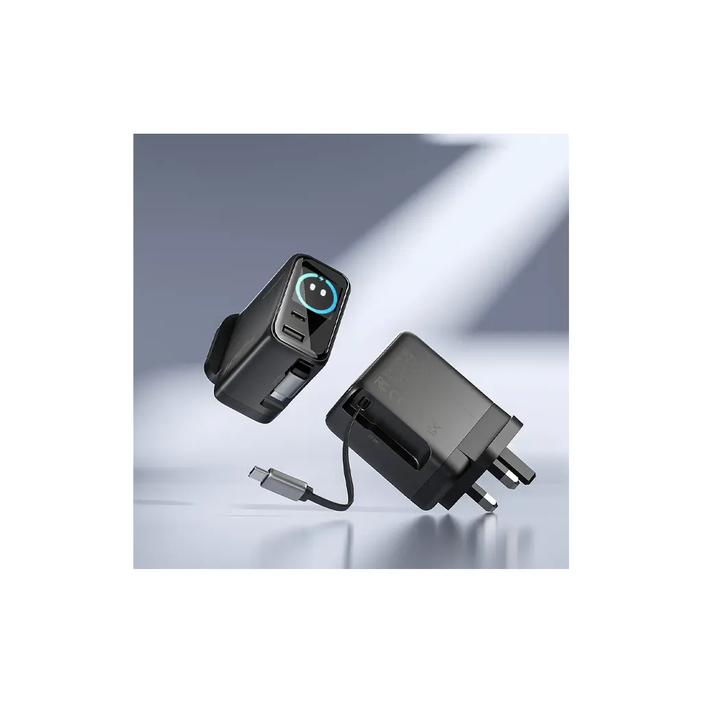 Powerology 100W TFT Adapter with Retractable Type-C Cable 5.webp