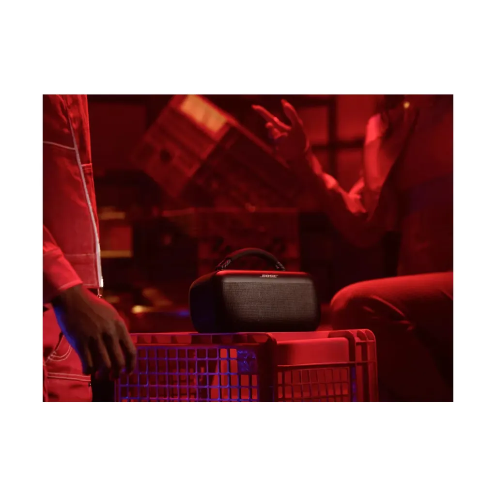 Bose Soundlink Max black 5.webp